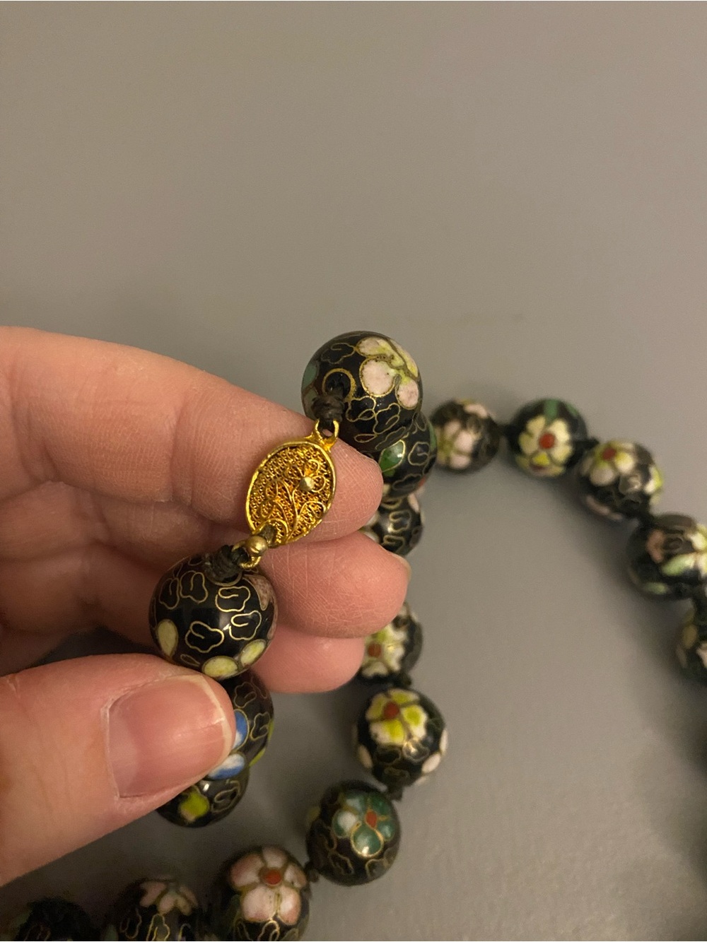 Vintage 1940s Cloisonné Black Ball Chain Knotted. Beautiful 🤩 - Picture 3 of 16